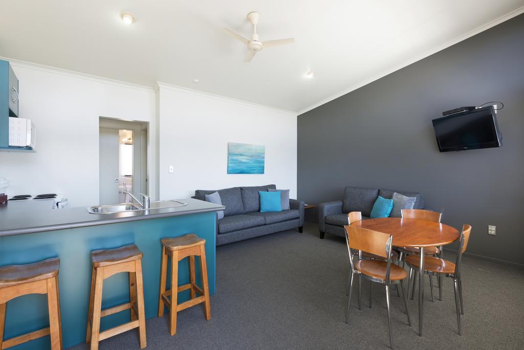 Beach House Motel Papamoa Eksteriør billede